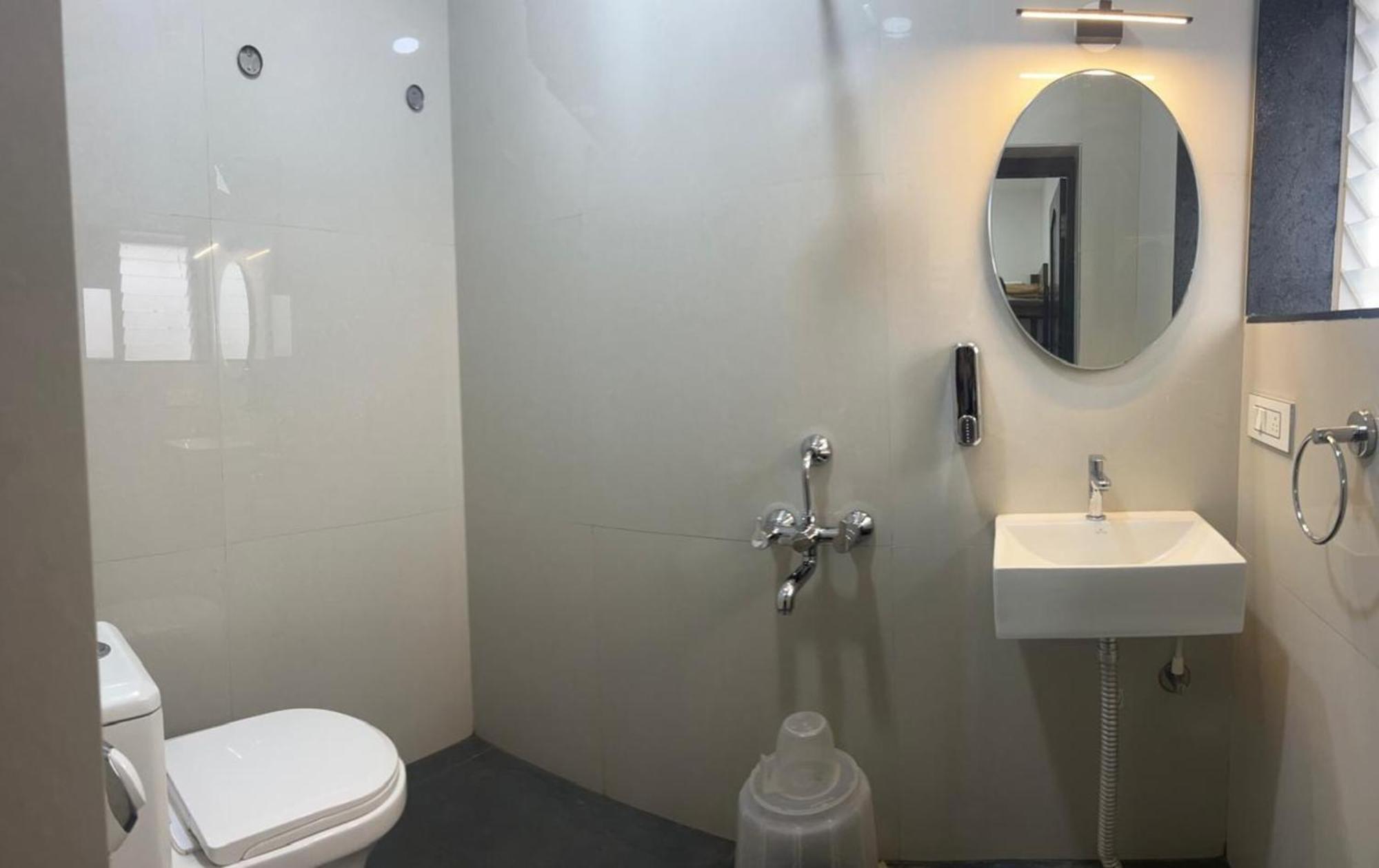 Hotel Queens Comfort Майсур Экстерьер фото