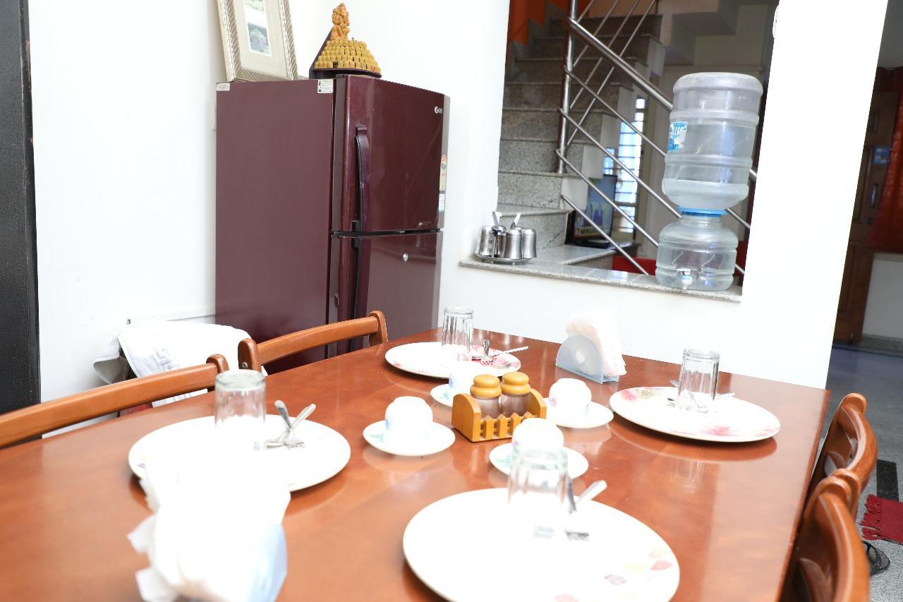Hotel Queens Comfort Майсур Экстерьер фото